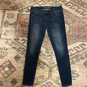 America eagle super stretch jegging size 6 medium wash